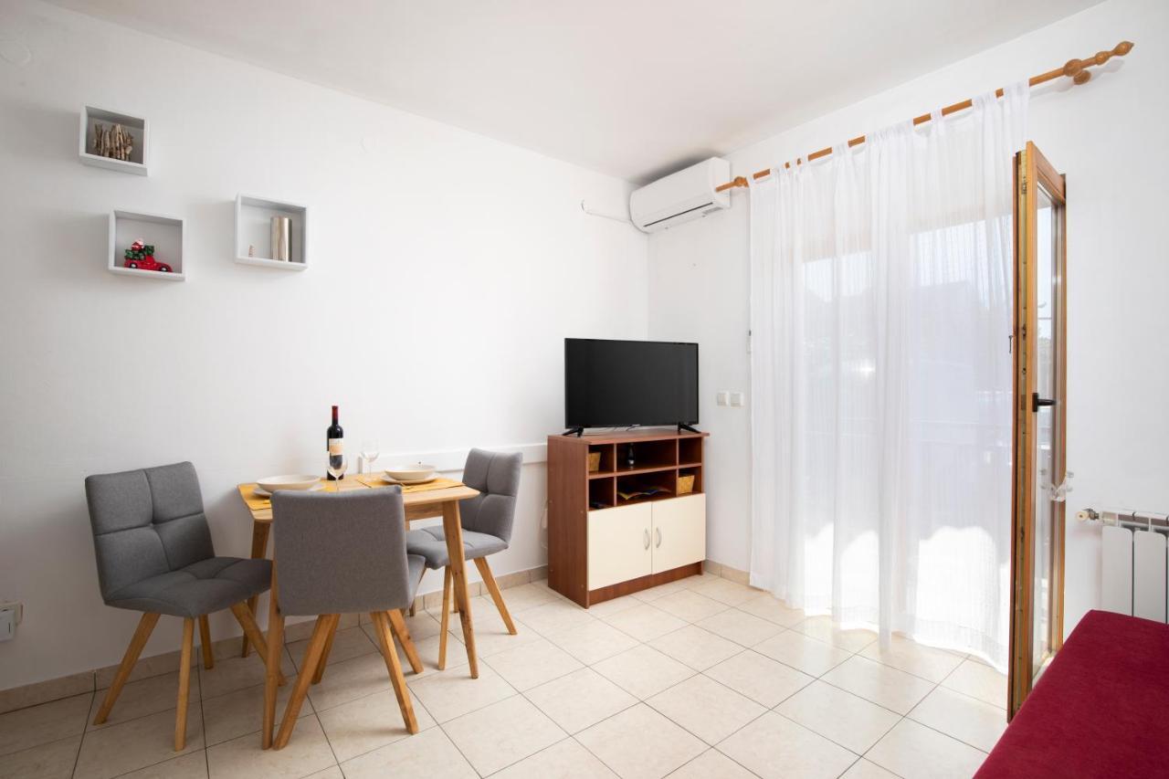 Sunny Apartment Valbandon ฟาชานา ภายนอก รูปภาพ